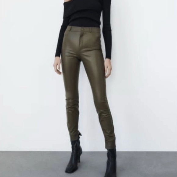 NWT ZARA WOMEN FAUX LEATHER LEGGINGS DARK KHAKI OLIVE SIZE XL 5427/206 - Picture 1 of 4